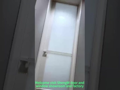 در حمام خيلي تنگه